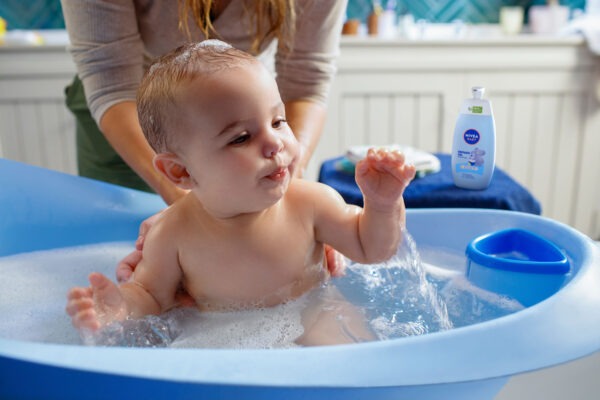 NIVEA Baby Kopf bis Fuß Bad & Shampoo
